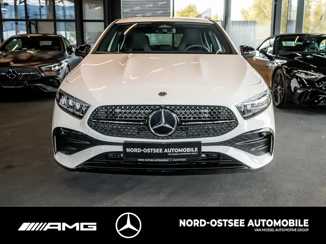 Mercedes-Benz A 200 - Thumbnail 2