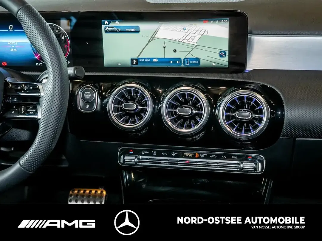 Mercedes-Benz A 200 - Thumbnail 9