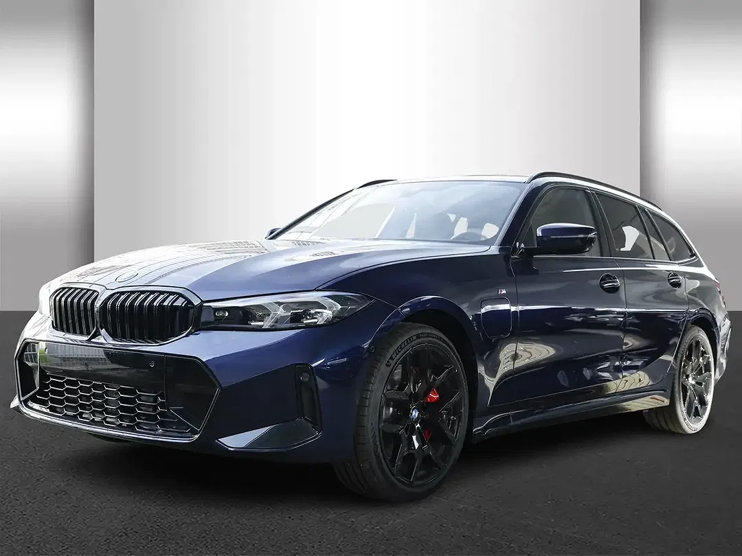 BMW 330 - Thumbnail 1
