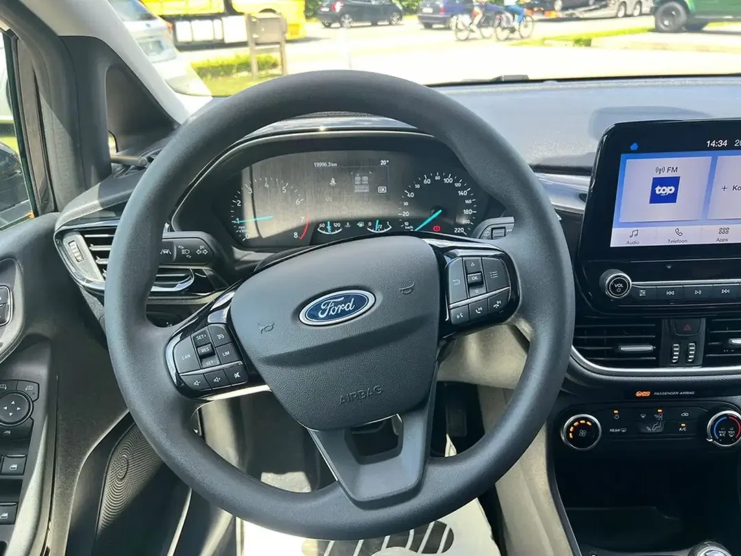 Ford Fiesta - Thumbnail 5