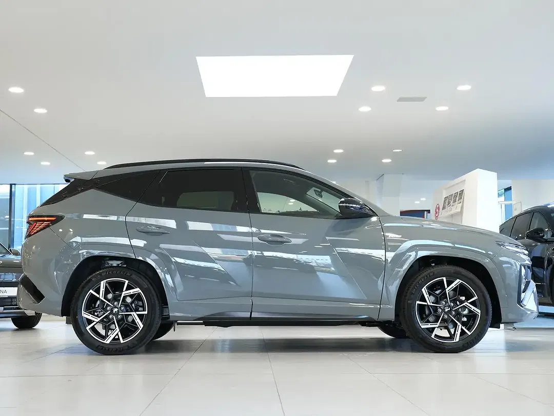 Hyundai TUCSON - Thumbnail 10