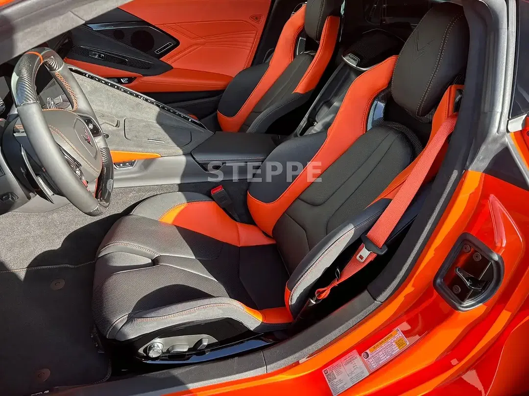 Corvette C8 - Thumbnail 8