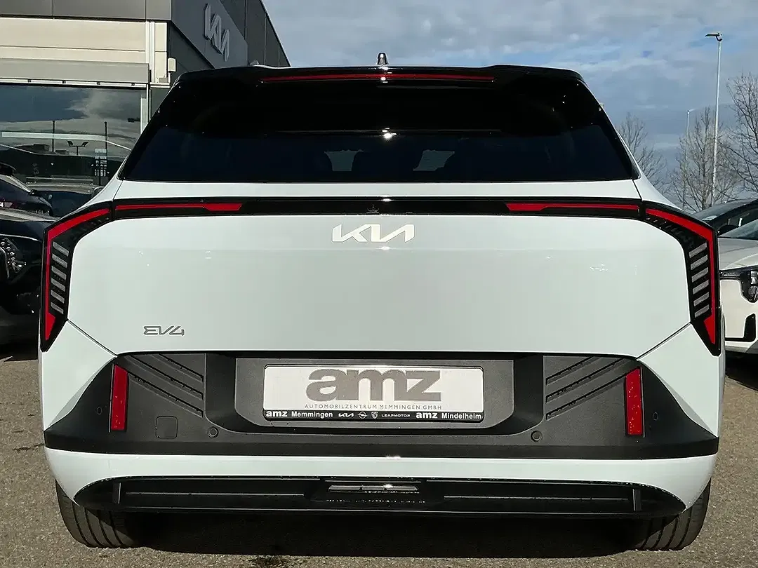 Kia EV4 - Thumbnail 6