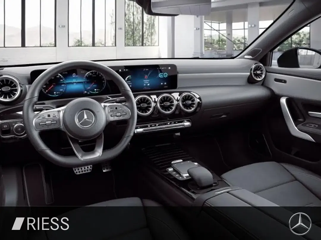 Mercedes-Benz A 250 - Thumbnail 9