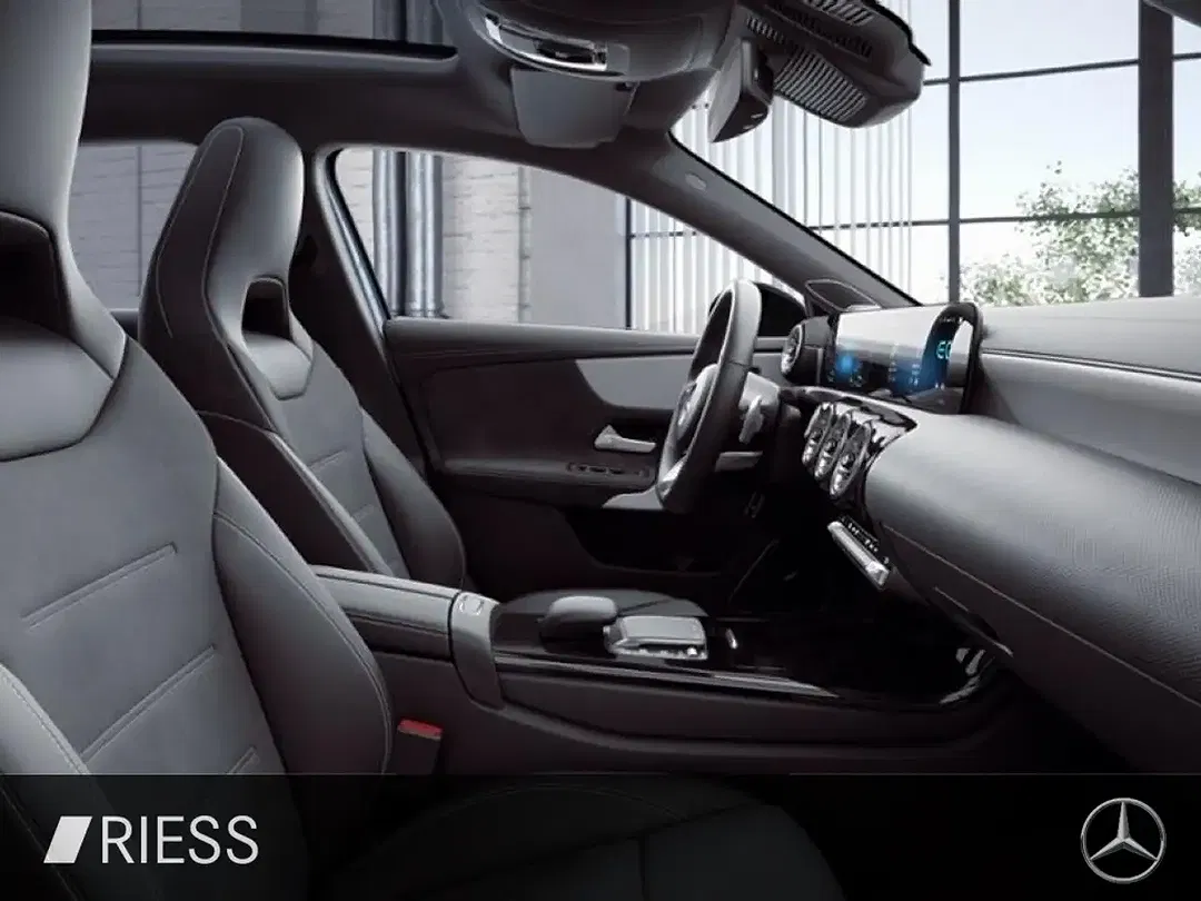 Mercedes-Benz A 250 - Thumbnail 10