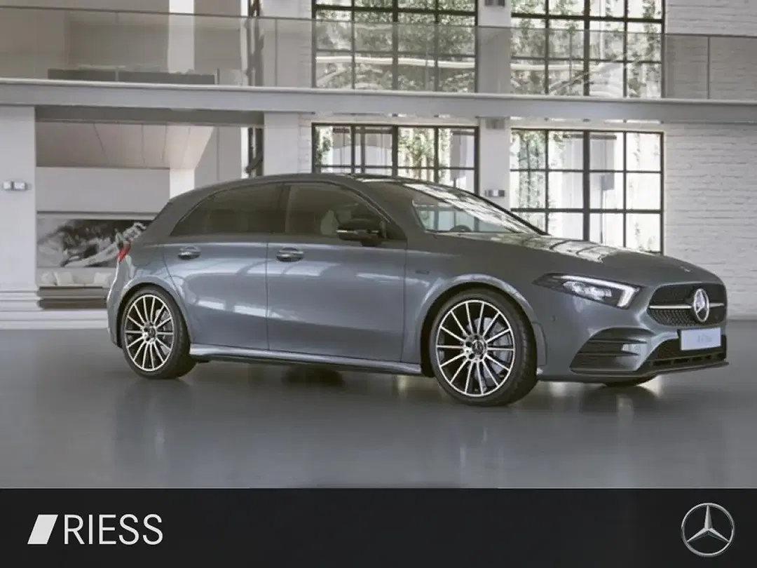 Mercedes-Benz A 250 - Thumbnail 2