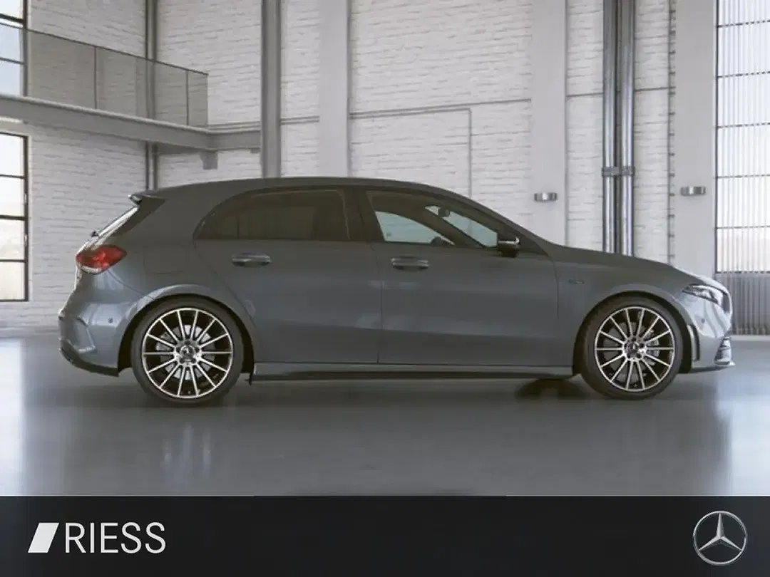 Mercedes-Benz A 250 - Thumbnail 3
