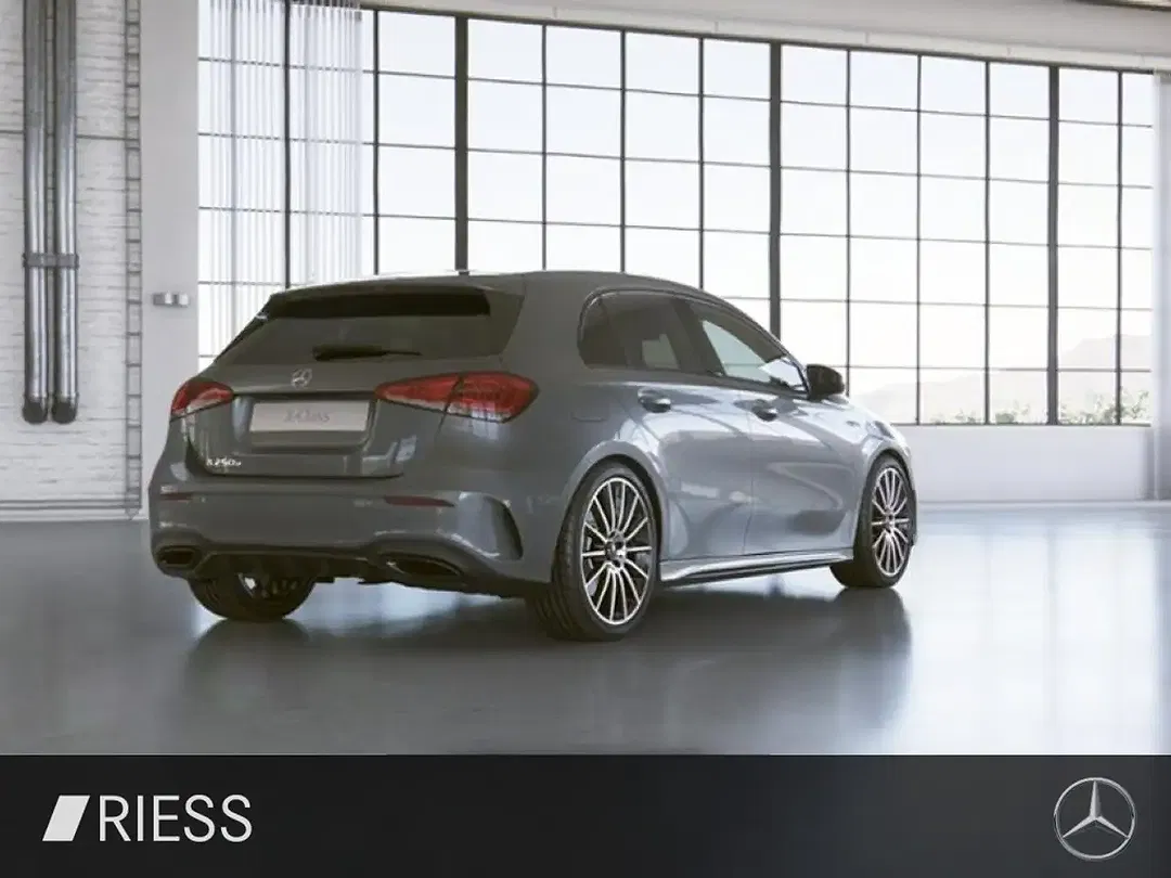 Mercedes-Benz A 250 - Thumbnail 4