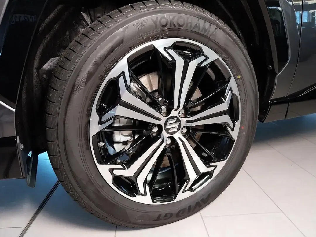 Suzuki Across - Thumbnail 4