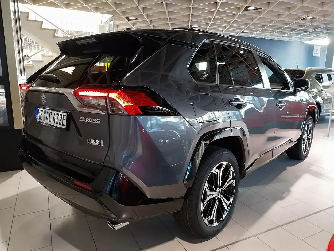 Suzuki Across - Thumbnail 5