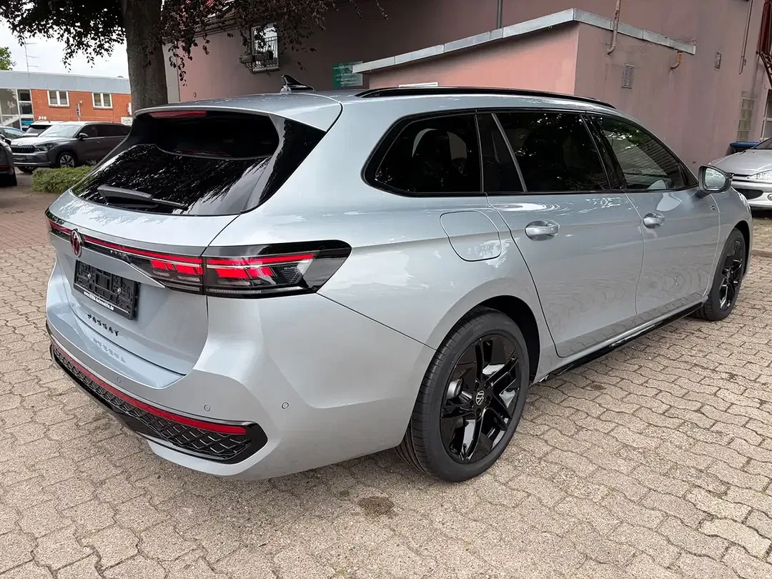 Volkswagen Passat Variant - Thumbnail 5