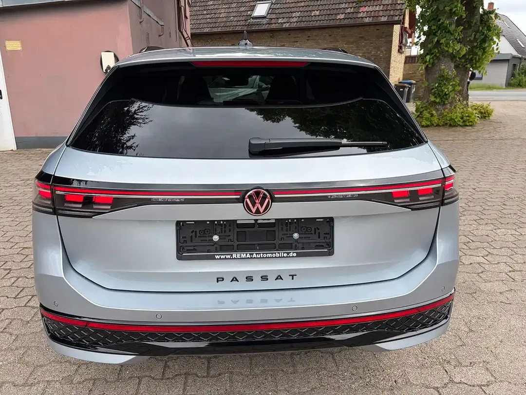 Volkswagen Passat Variant - Thumbnail 6