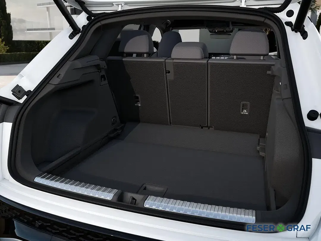 Audi Q3 - Thumbnail 10