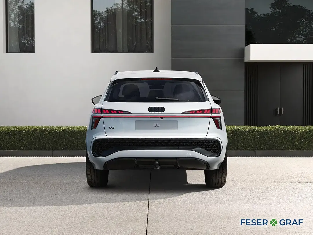 Audi Q3 - Thumbnail 4