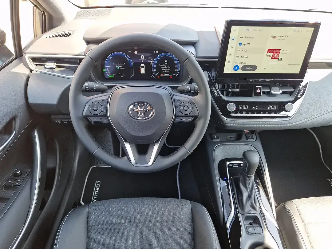 Toyota Corolla - Thumbnail 8