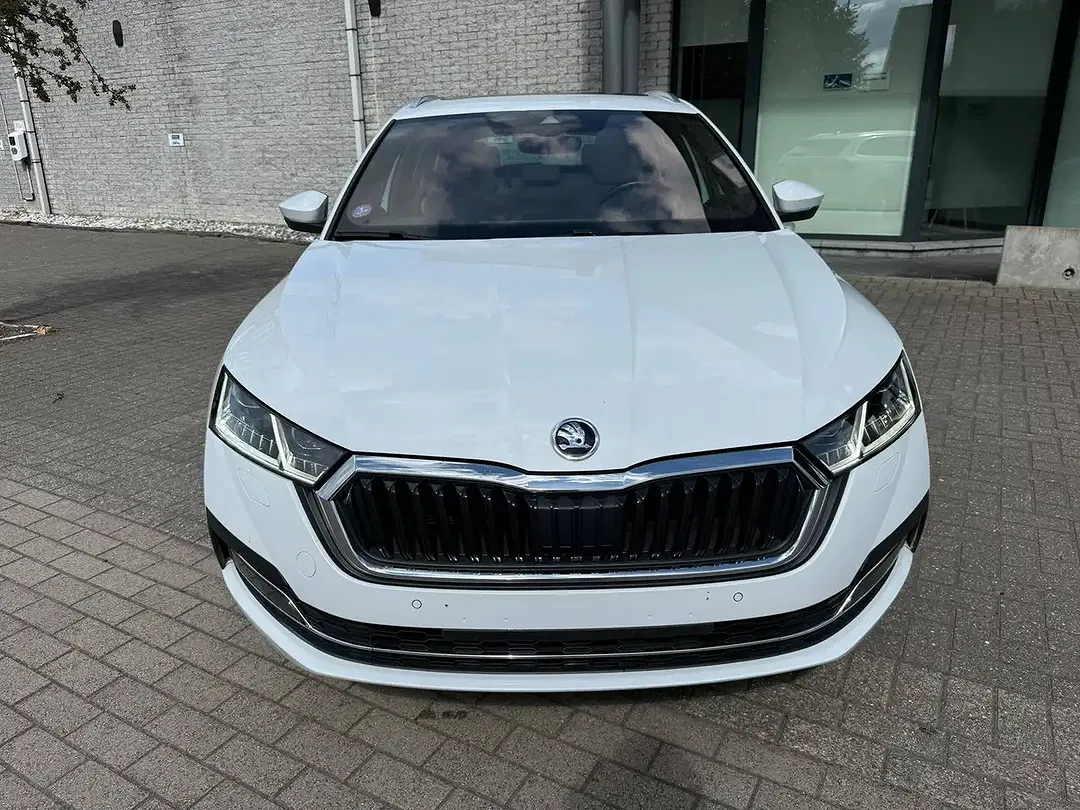 Skoda Octavia - Thumbnail 3