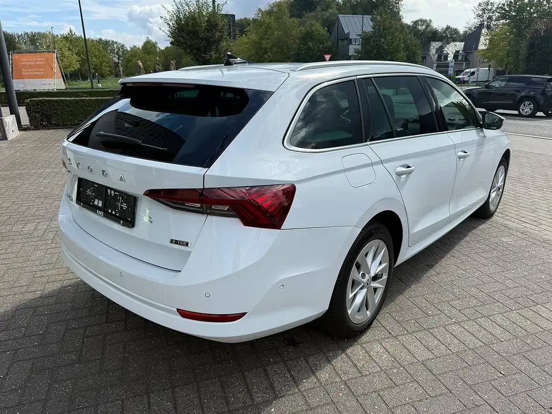 Skoda Octavia - Thumbnail 4