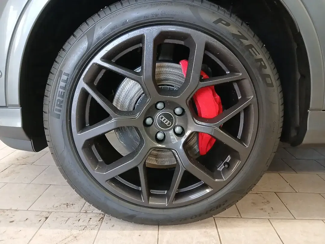 Audi Q7 - Thumbnail 7