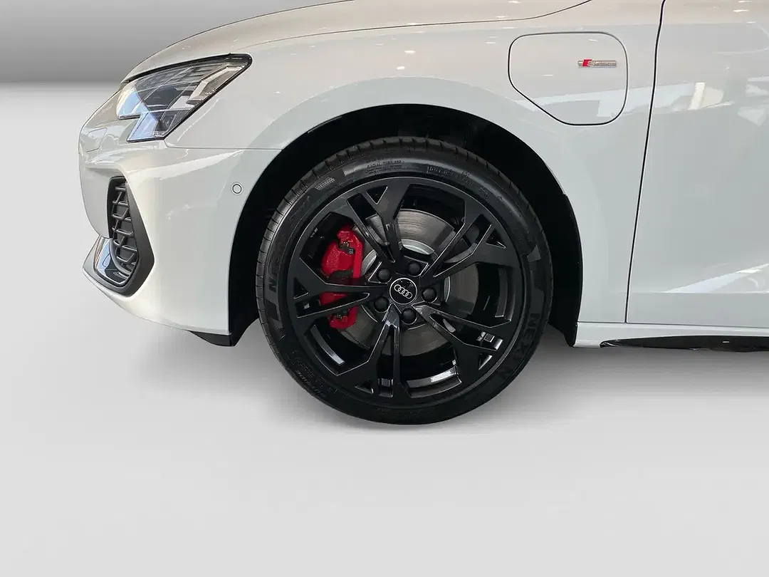 Audi A3 - Thumbnail 4