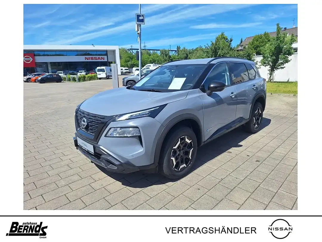 Nissan X-Trail - Thumbnail 1