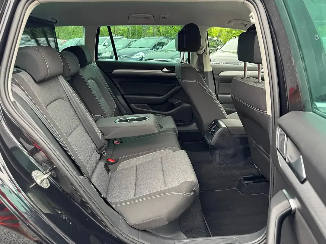 Volkswagen Passat Variant - Thumbnail 10