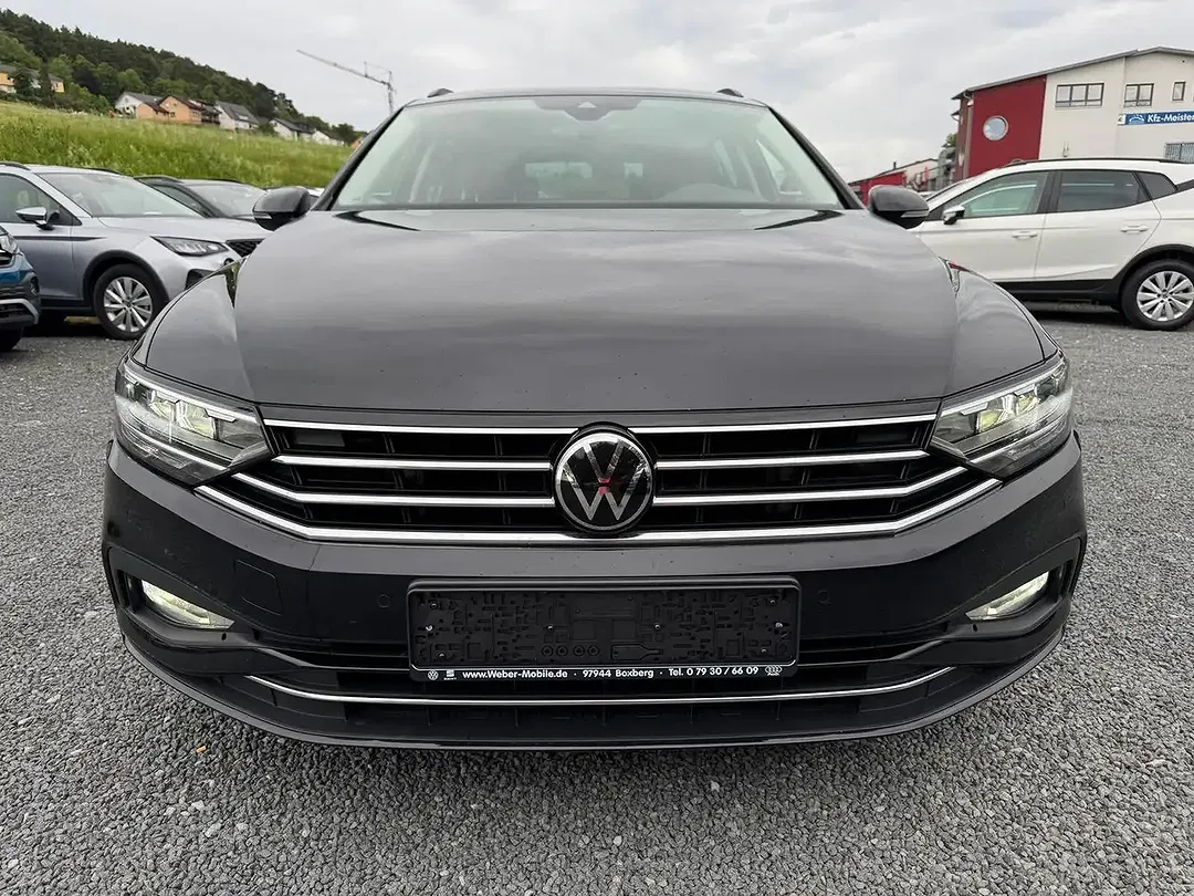 Volkswagen Passat Variant - Thumbnail 2