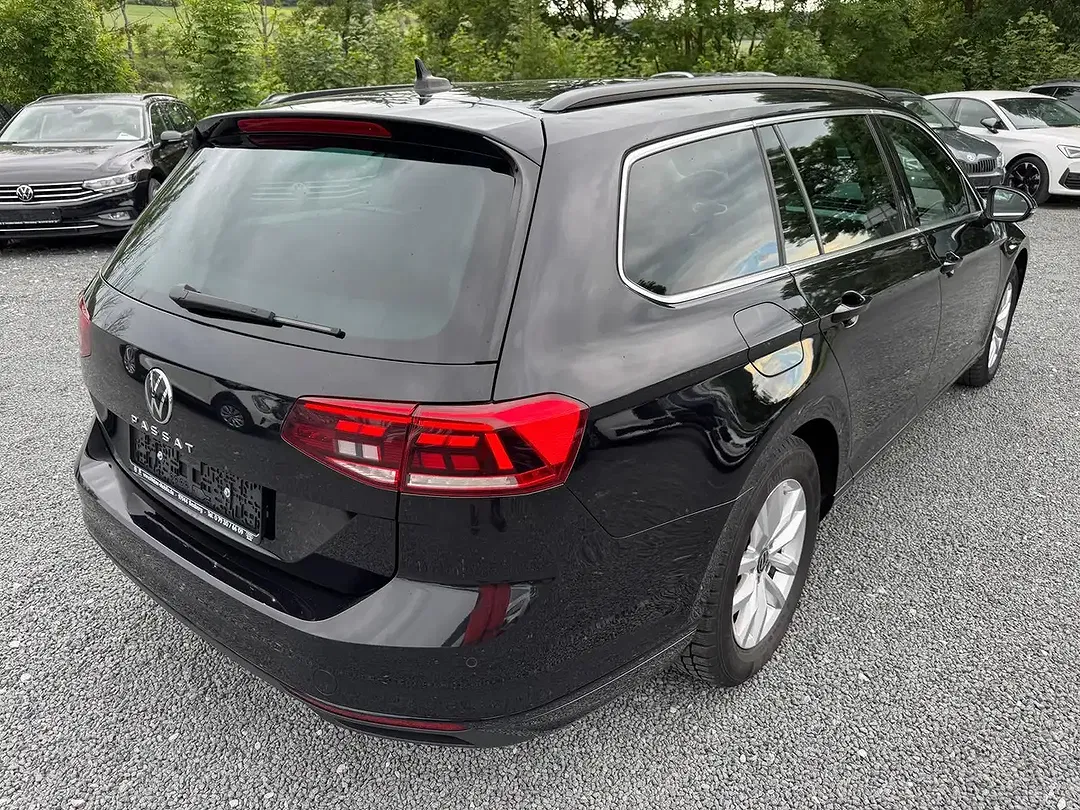 Volkswagen Passat Variant - Thumbnail 6