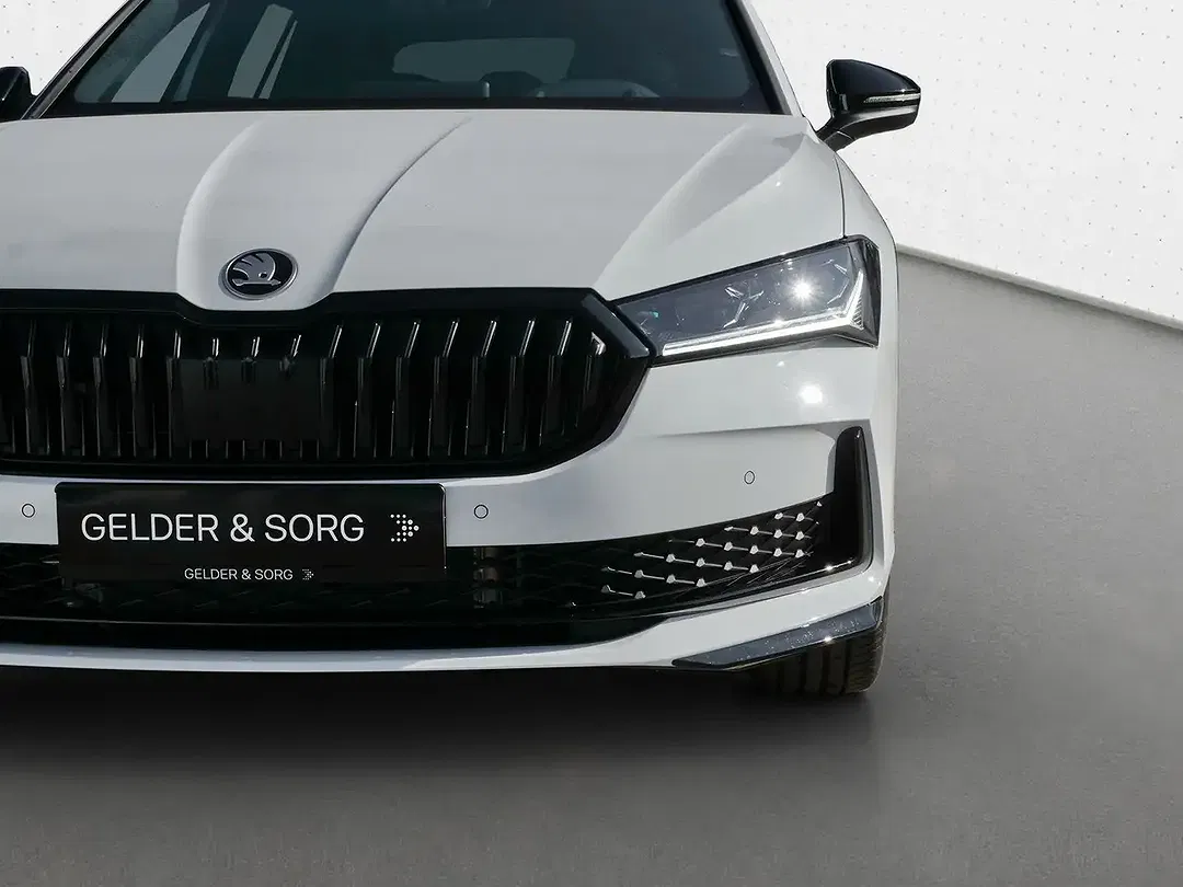 Skoda Superb - Thumbnail 11
