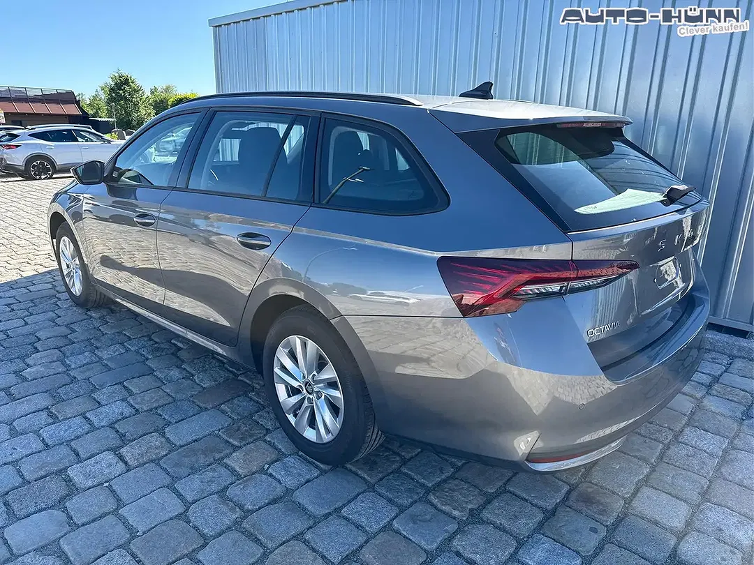Skoda Octavia - Thumbnail 4