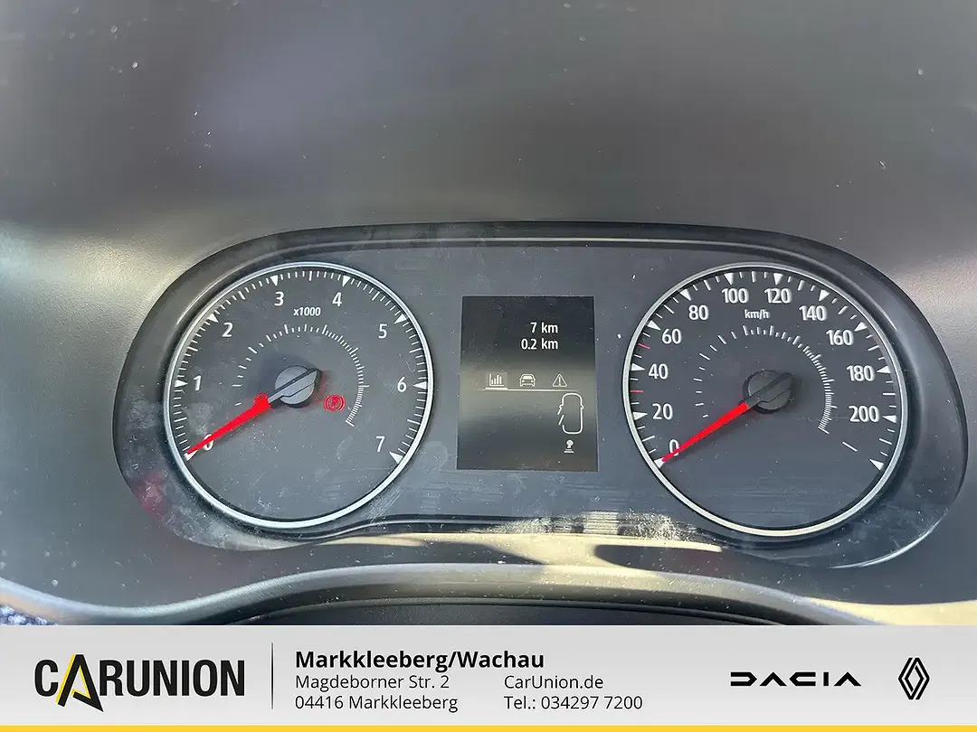 Dacia Sandero - Thumbnail 10
