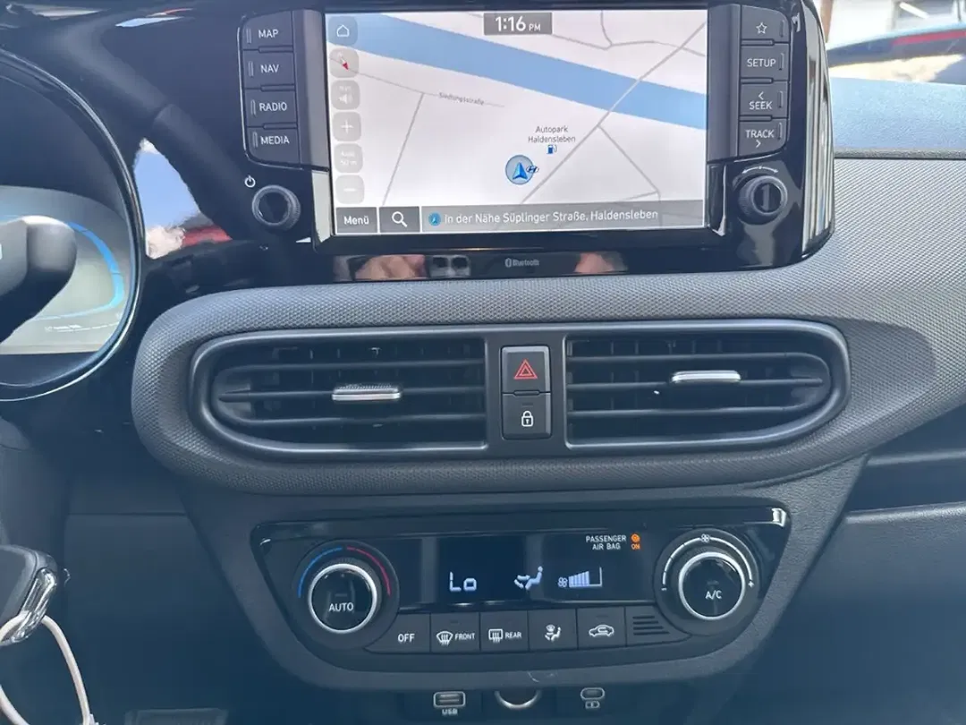 Hyundai i10 - Thumbnail 13