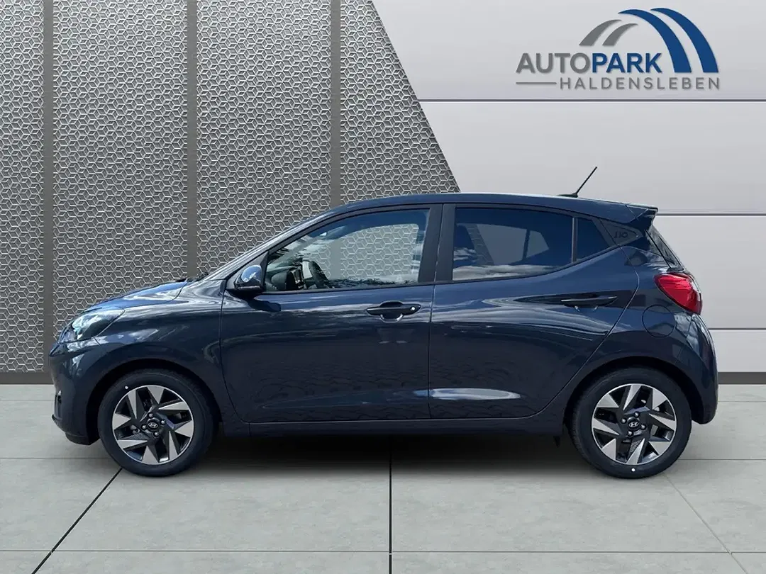 Hyundai i10 - Thumbnail 2