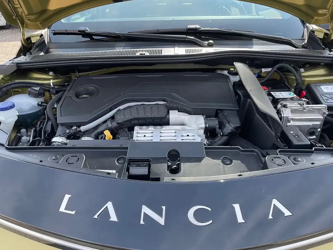 Lancia Ypsilon - Thumbnail 11