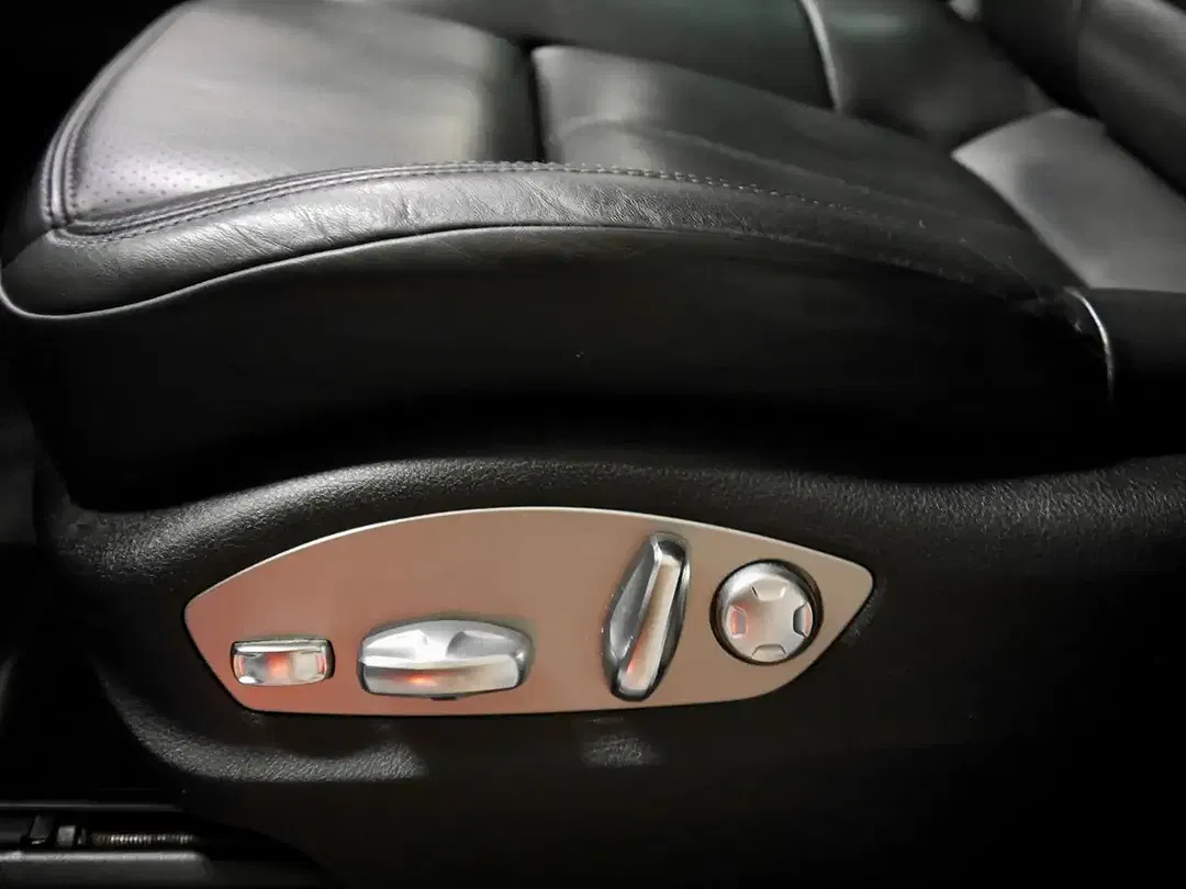 Porsche Macan - Thumbnail 10
