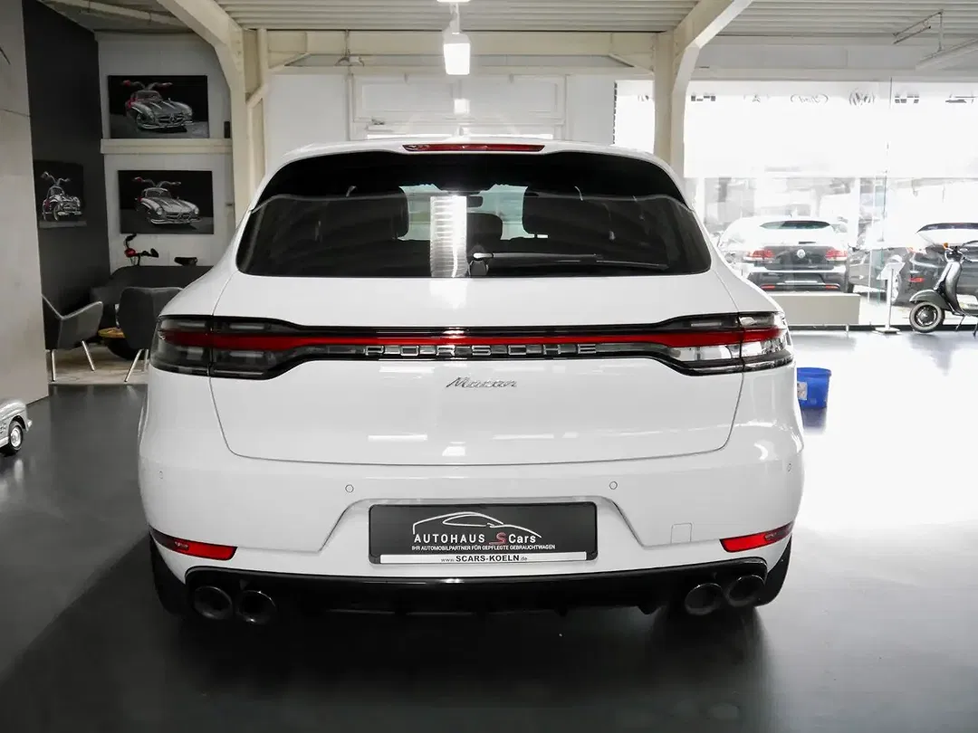 Porsche Macan - Thumbnail 6
