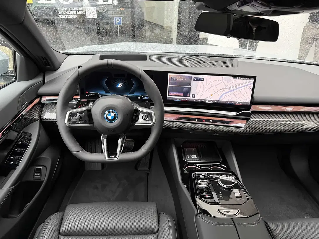 BMW 530 - Thumbnail 6