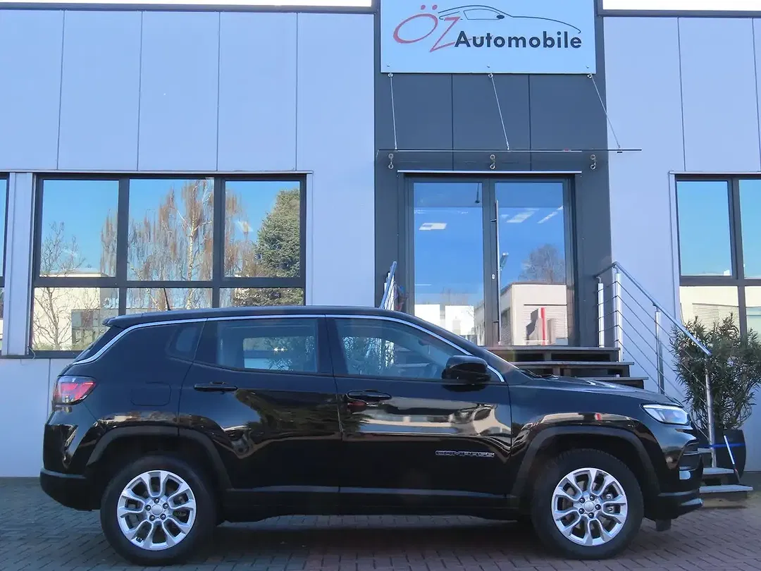 Jeep Compass - Thumbnail 10