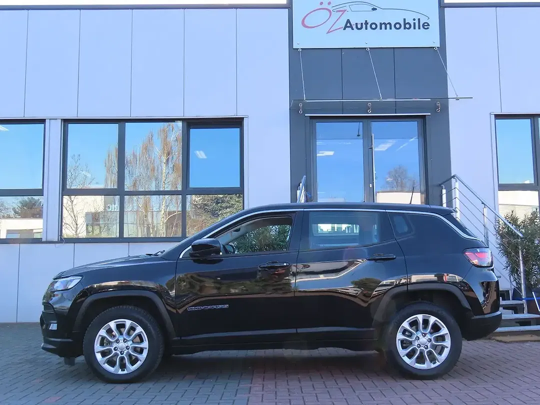 Jeep Compass - Thumbnail 11