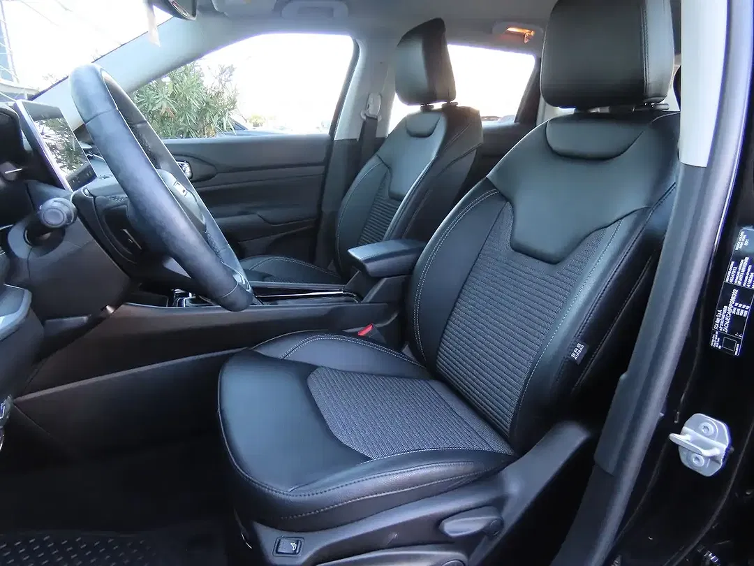 Jeep Compass - Thumbnail 13