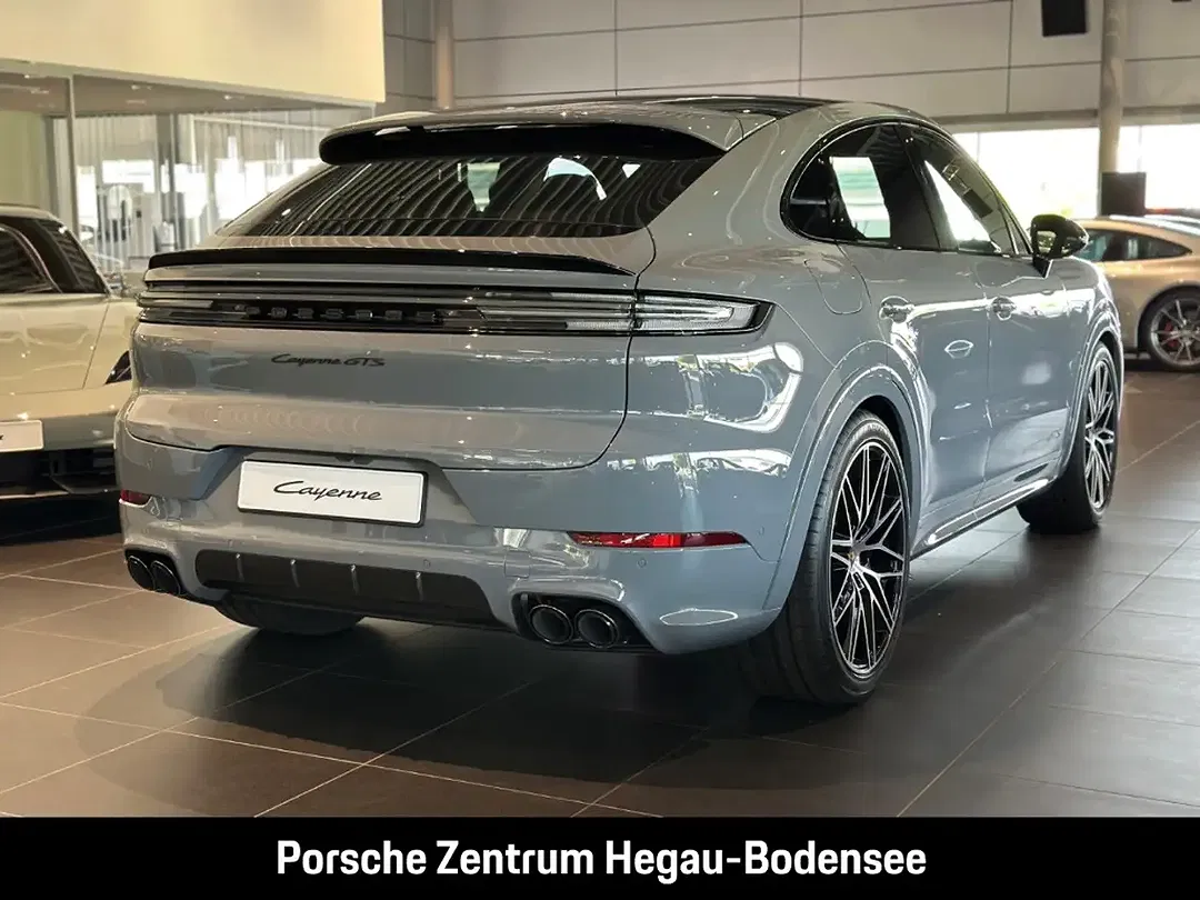 Porsche Cayenne - Thumbnail 13