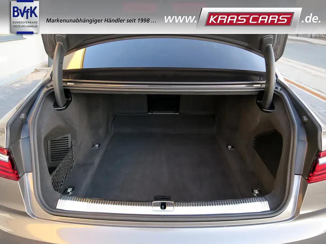 Audi A8 - Thumbnail 25