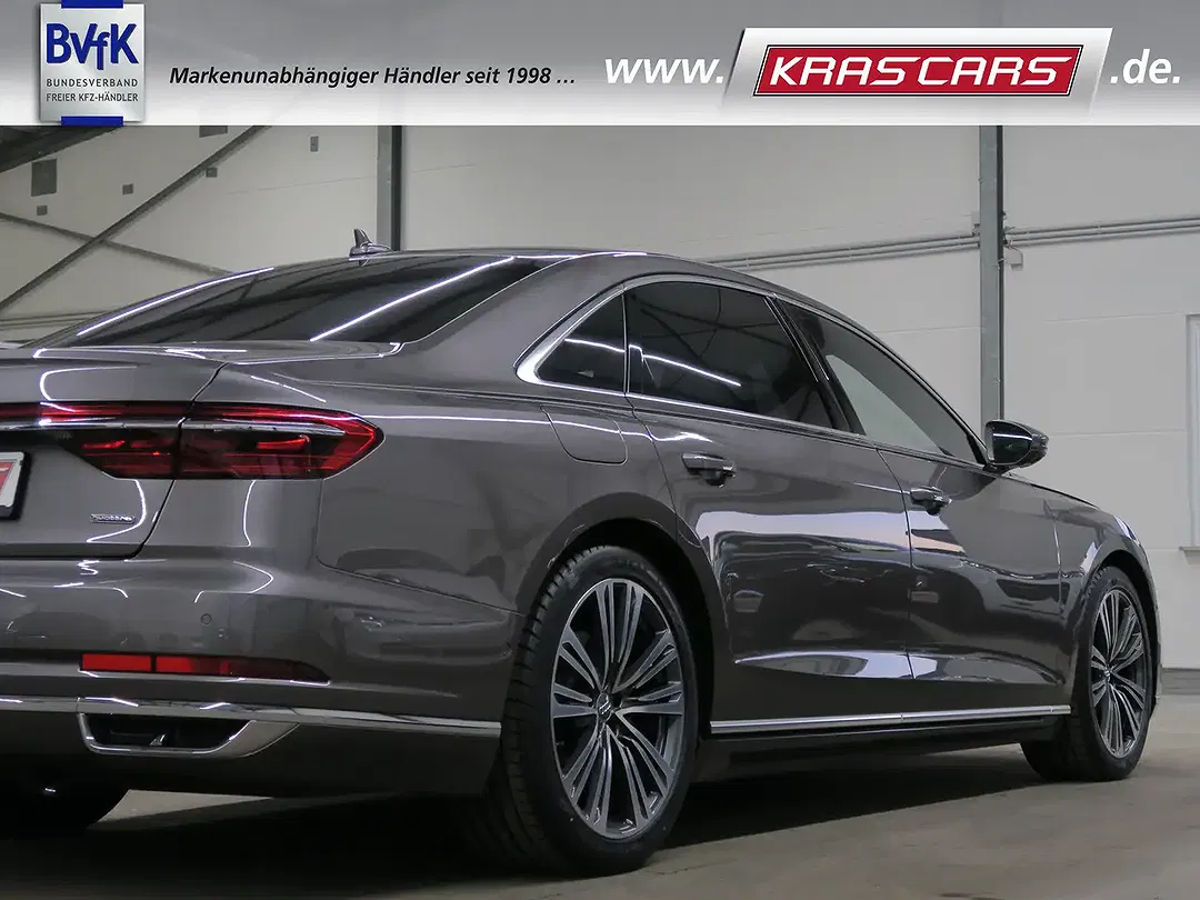 Audi A8 - Thumbnail 32