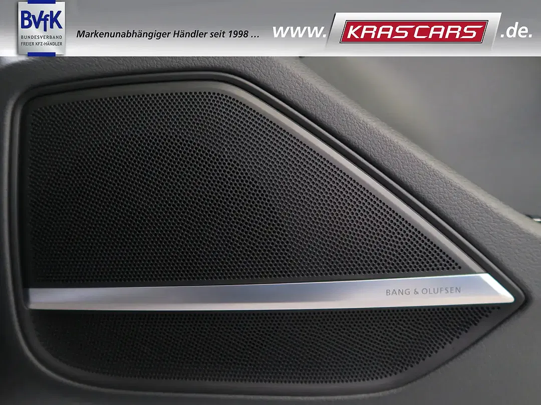 Audi A8 - Thumbnail 38