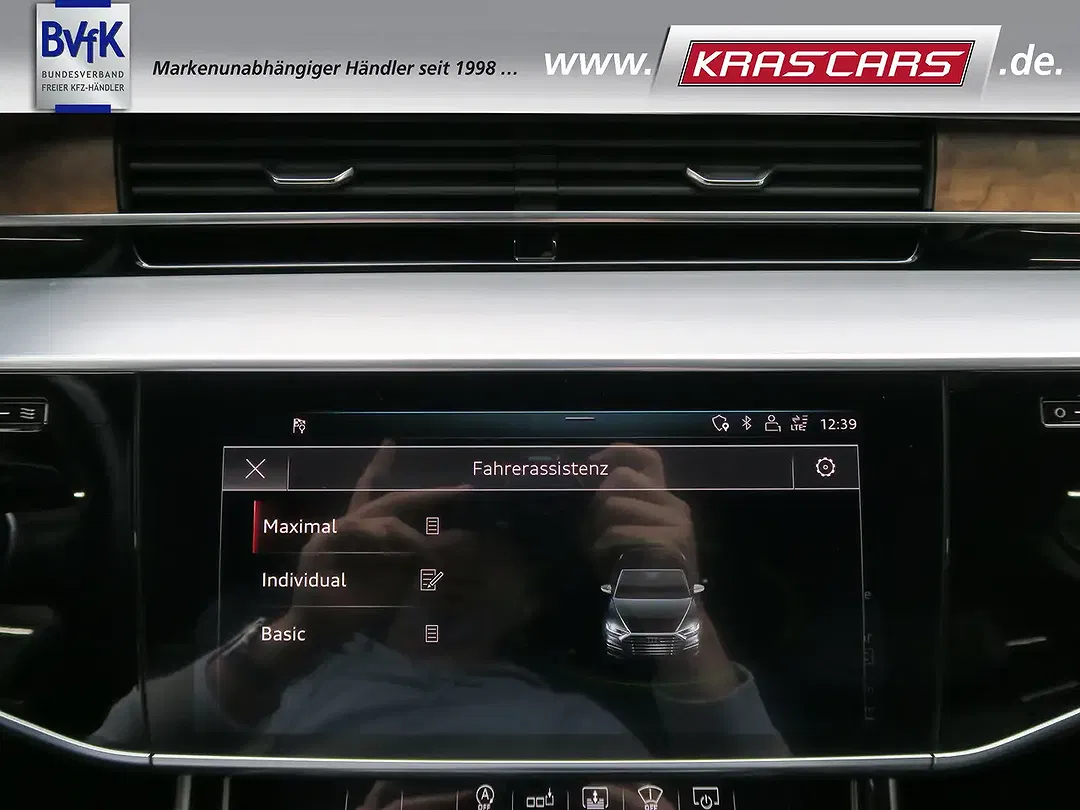 Audi A8 - Thumbnail 42