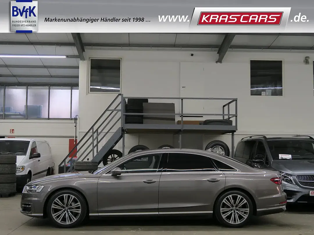 Audi A8 - Thumbnail 7