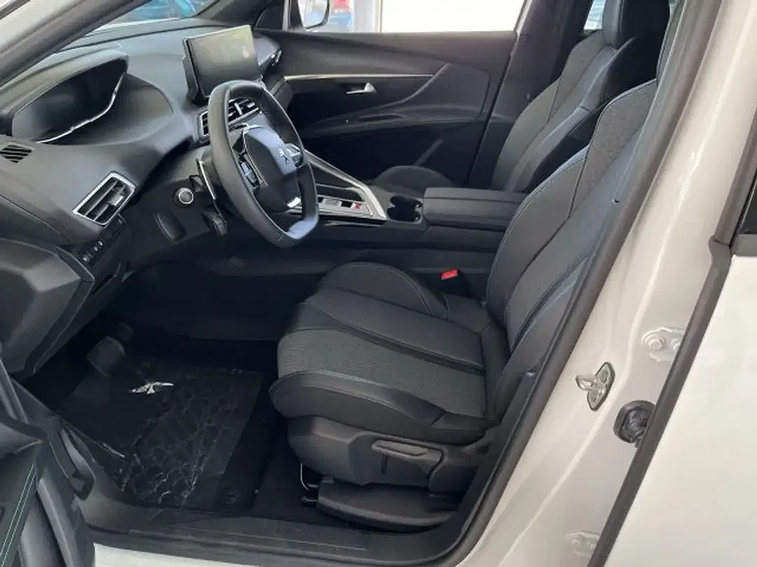 Peugeot 5008 - Thumbnail 10