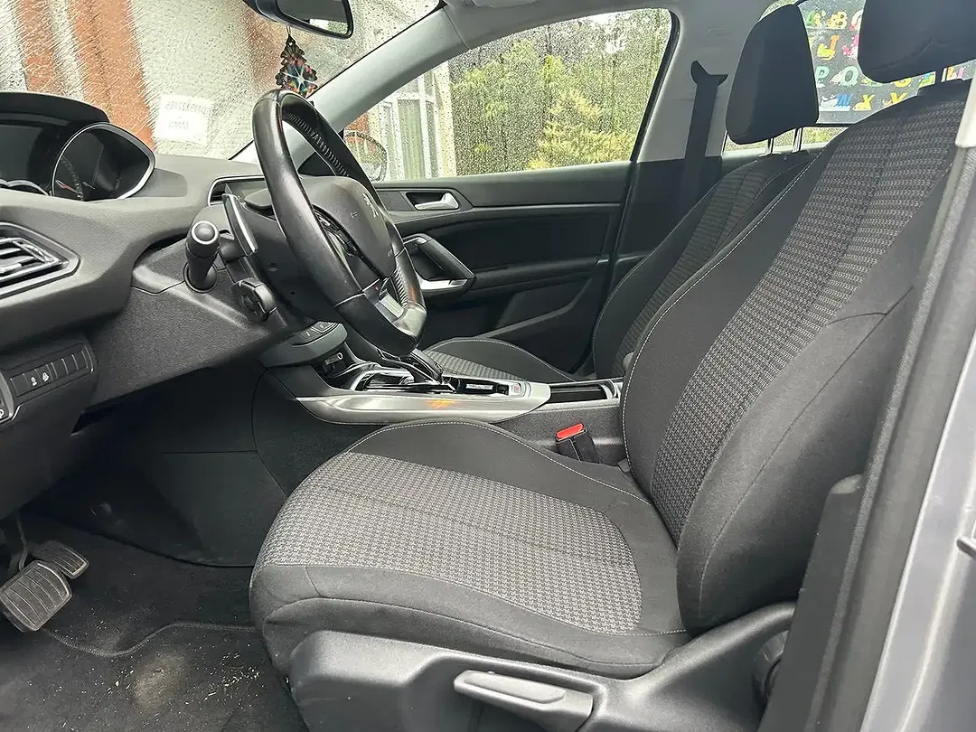 Peugeot 308 - Thumbnail 12