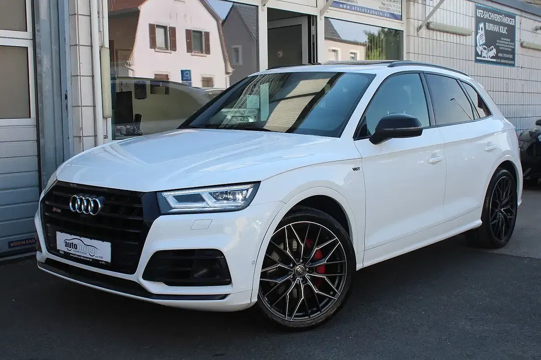 Audi SQ5 - Thumbnail 2