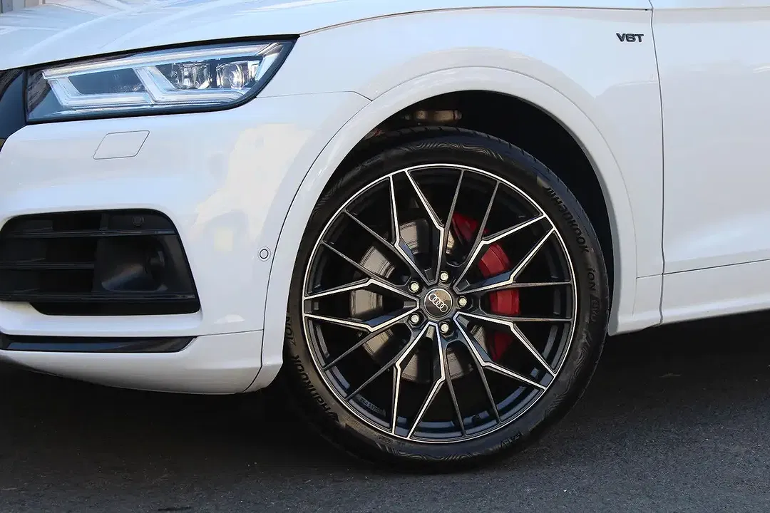 Audi SQ5 - Thumbnail 8