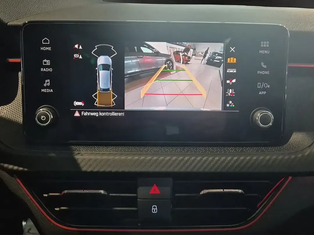 Skoda Scala - Thumbnail 14